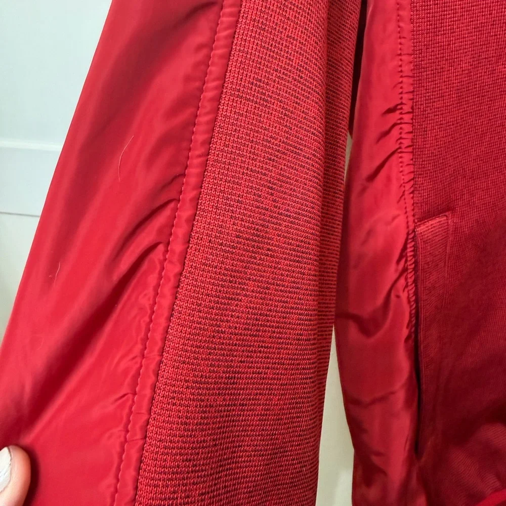 The Ohio State S Zip Up Jacket Fleece Interior OSU Sporty Comfy Big 10 Football